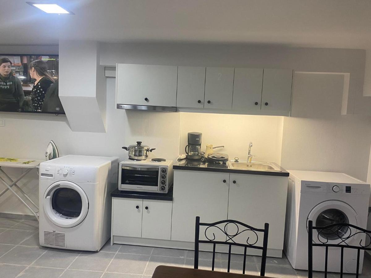 מלון העיירה רתימנו Le.Chris Central Dorms מראה חיצוני תמונה