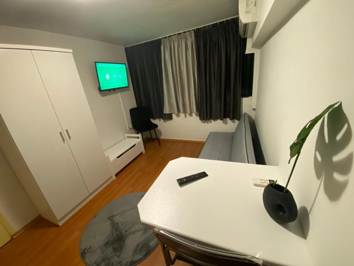 מלון העיירה רתימנו Le.Chris Central Dorms מראה חיצוני תמונה