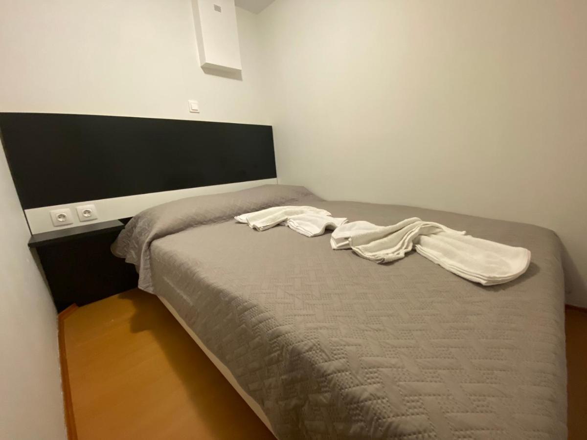 מלון העיירה רתימנו Le.Chris Central Dorms מראה חיצוני תמונה