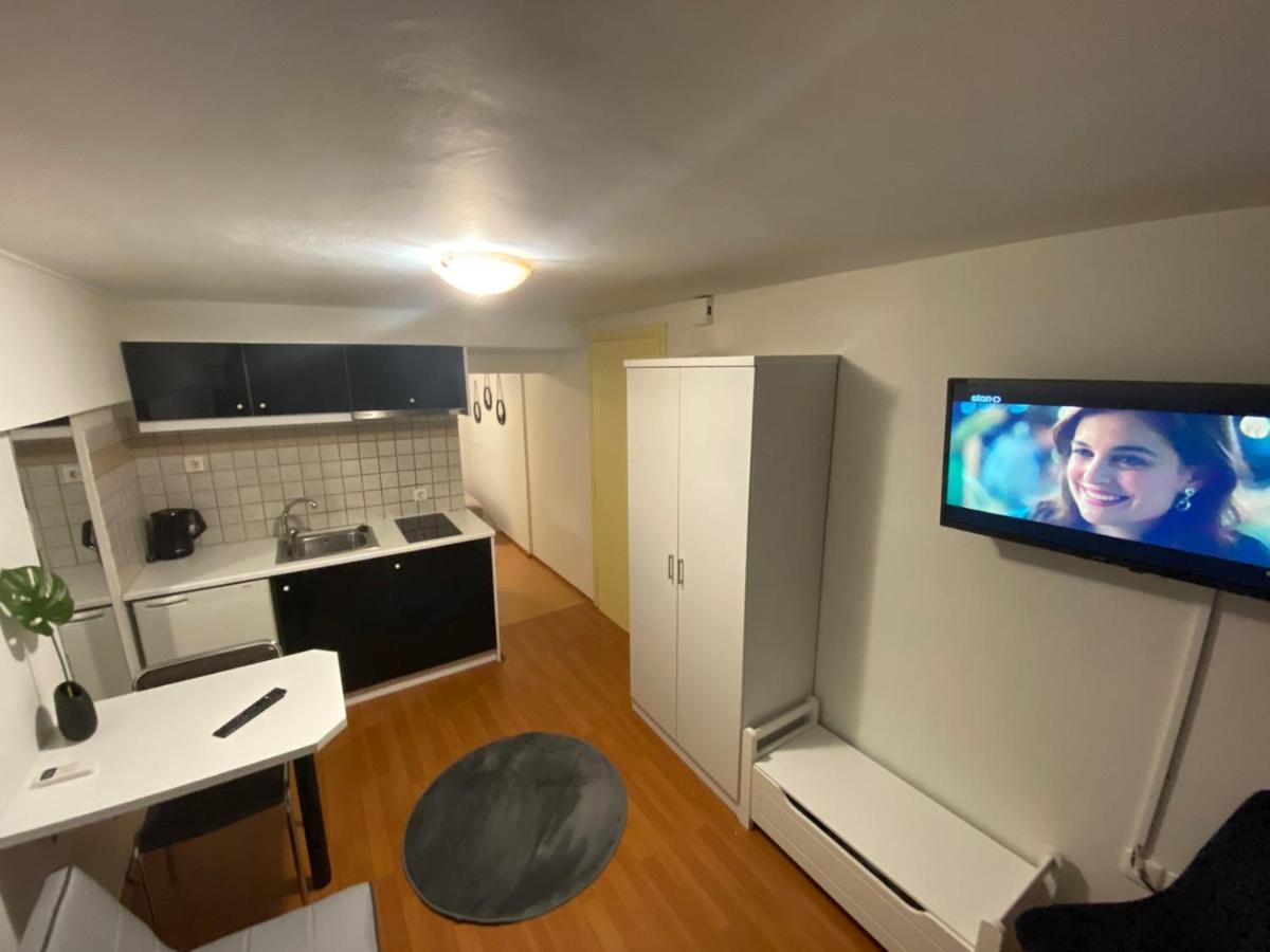 מלון העיירה רתימנו Le.Chris Central Dorms מראה חיצוני תמונה